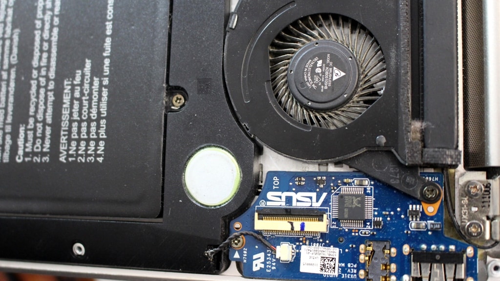 фото ремонт ноутбука ASUS ZENBOOK UX31 фото ремонт ноутбука ASUS ZENBOOK UX31