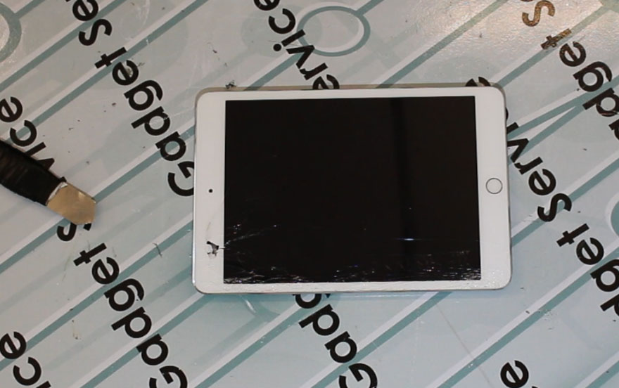 ремонт планшета iPad Mini 3 в Минске