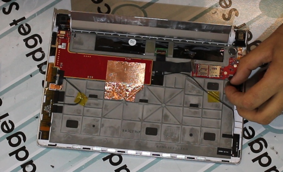 разборка планшета Lenovo Yoga B8000